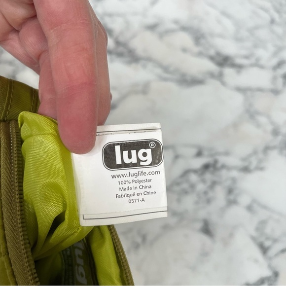 lug skipper crossbody RFID shoulder quilted green apple travel bag lightweight - Picture 11 of 11